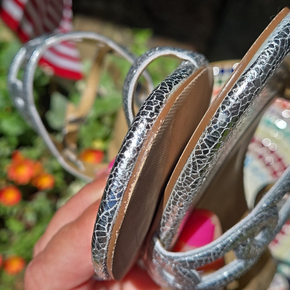 VANELi Slingback Chunky Heel Sandals - Picture 9 of 14